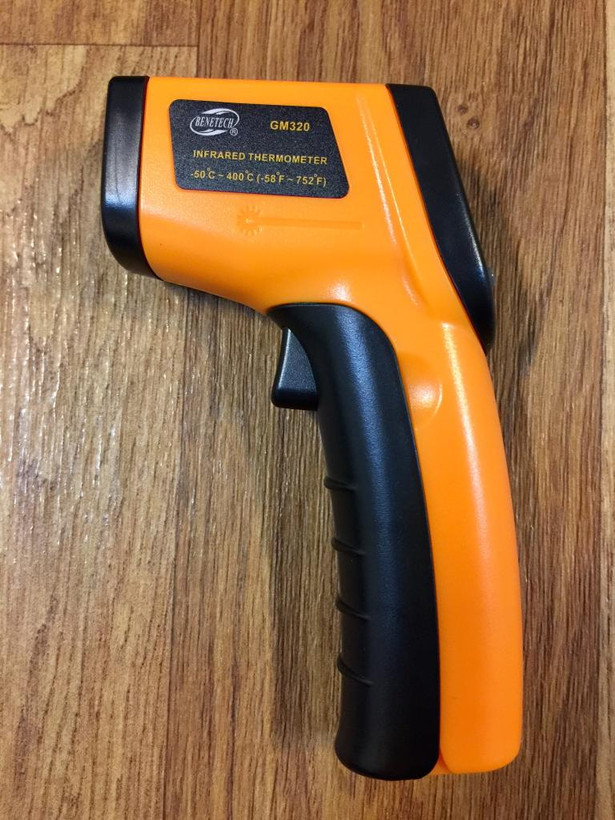 ترمومتر لیزری بنتک مدل GM320 درجه یک تا 400 درجه
