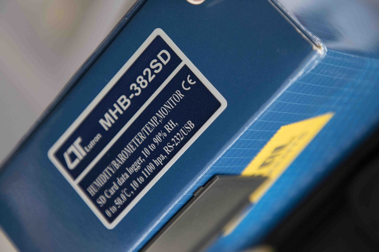 دیتالاگر دما و رطوبت و فشار دیجیتالی لوترون مدل MHB-382SD