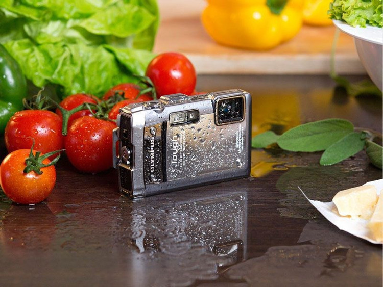 دوربین دیجیتال الیمپوس تی جی 810