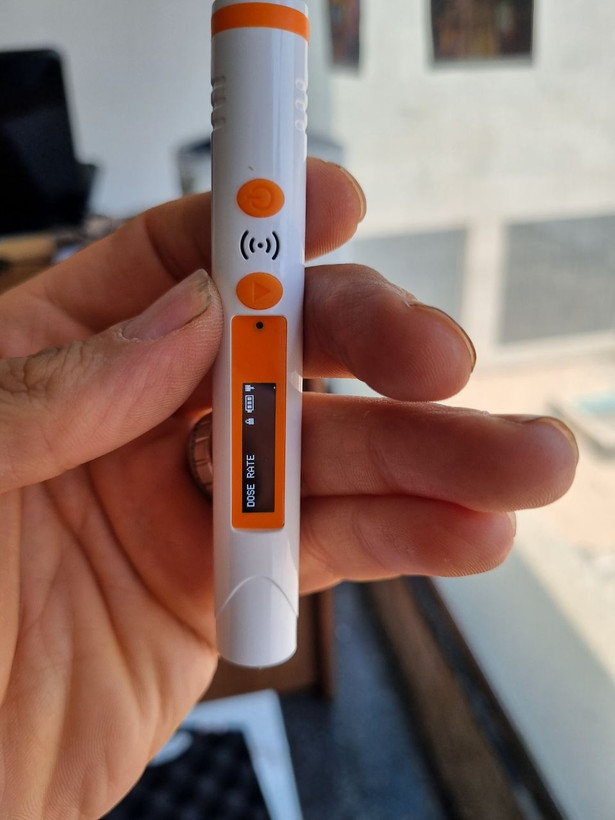 دستگاه گایگر اشعه سنج و دزیمتر فردی و محیطی دیجیتال و هشداردهنده پرتوهای ایکس و گاما برند OMA ( مخصوص پرتوهای ایکس و گاما)