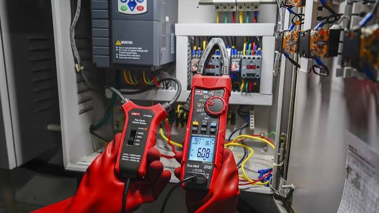 آمپرمتر مخصوص سیستم های خورشیدی و UPS , و اینورتر یونیتی مدل UT219PV ( نمایندگی اصلی جوش آزما تجهیز 09120741826)